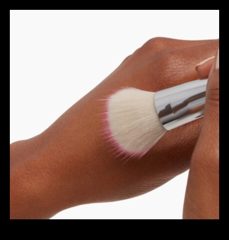 Birstes stublēšanas māksla: aerobrushed rezultātu sasniegšana ar precīziem rīkiem